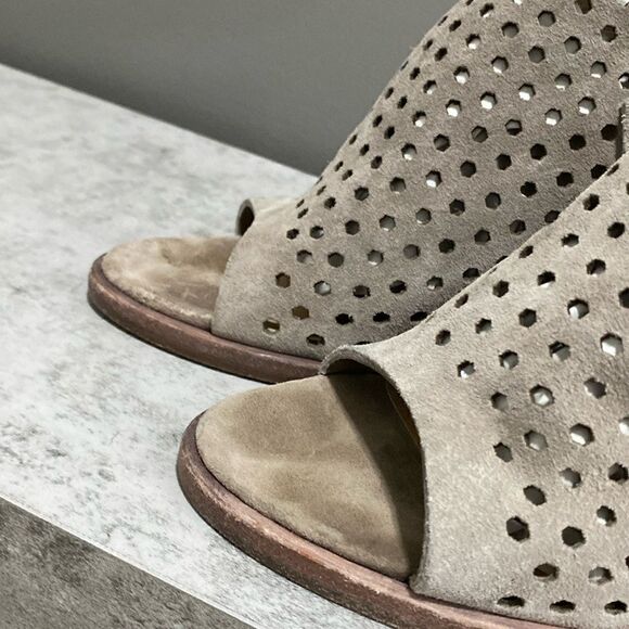 Rag & Bone Wyatt Taupe Perforated Open Toe Booties Size 39 US 9 - Picture 7 of 16